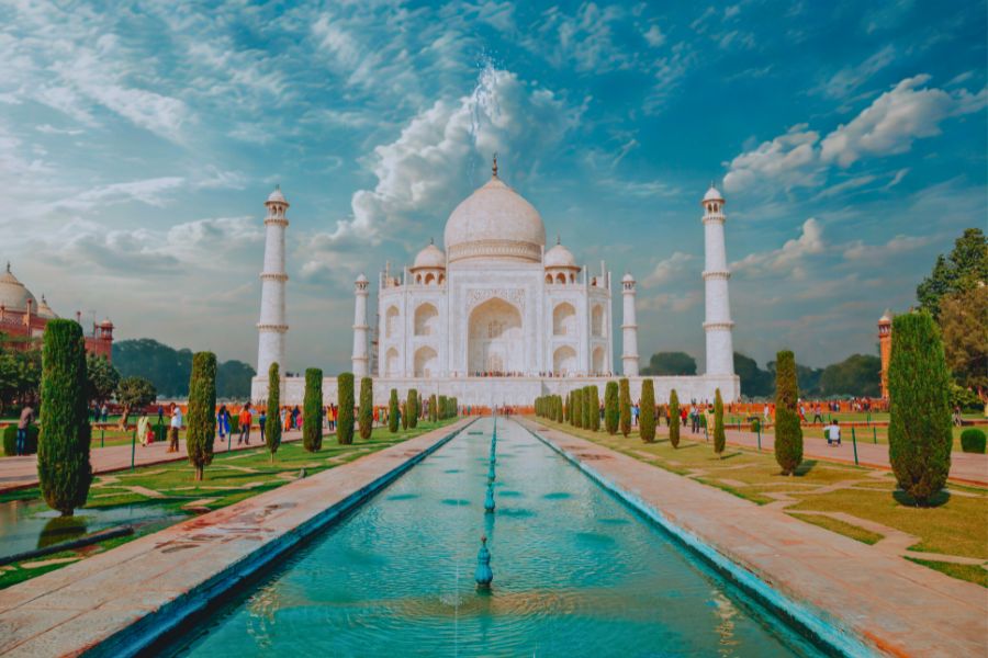 What is the best Taj Mahal tour from Delhi?