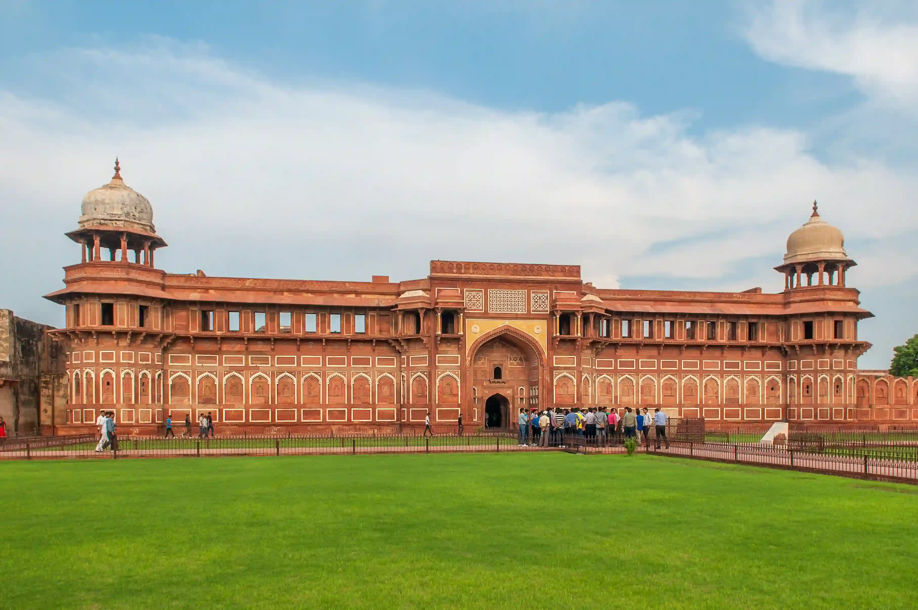 Sunrise Taj Mahal Tour From Delhi