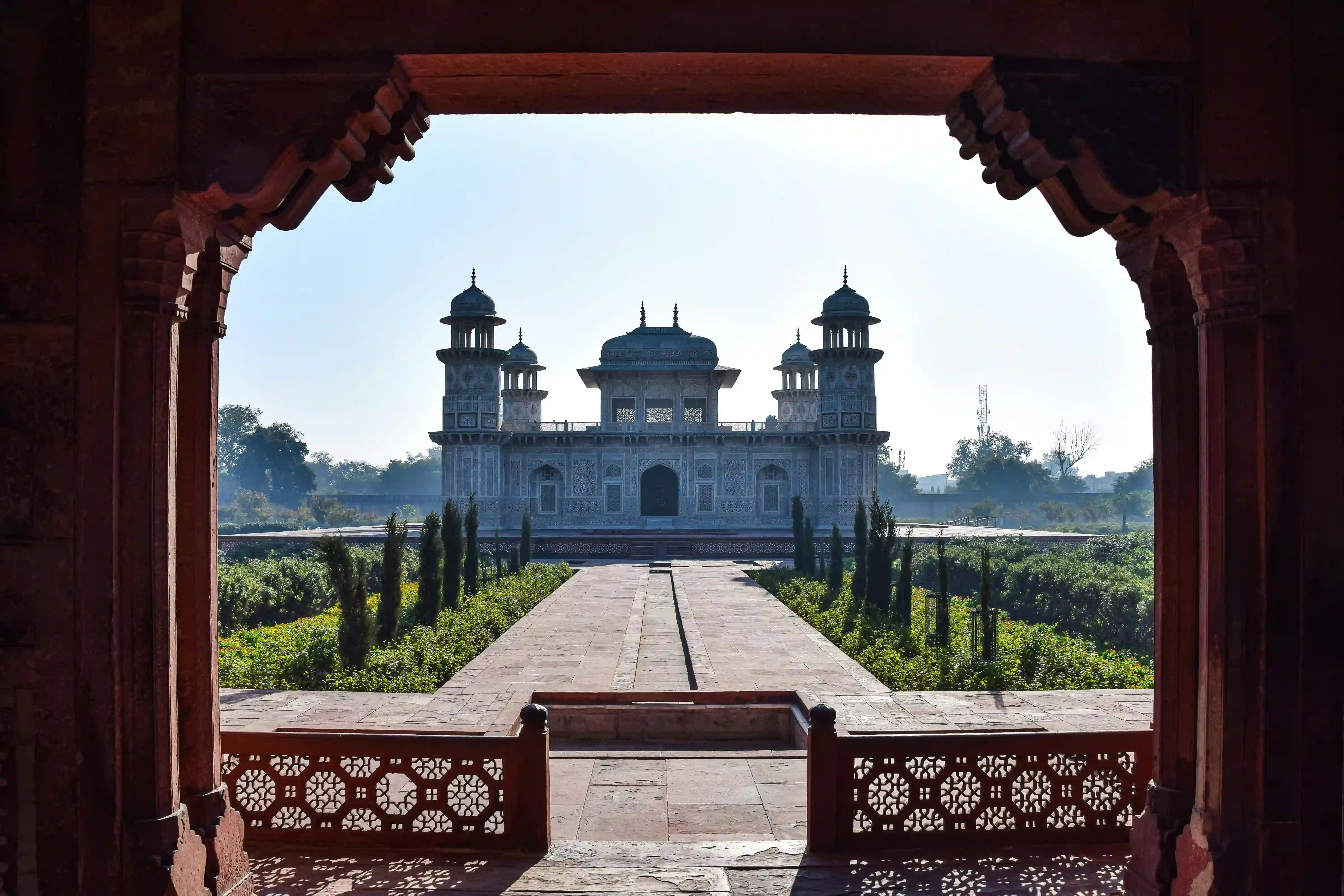From Delhi: Taj Mahal and Agra Tour By Gatimaan Express Train