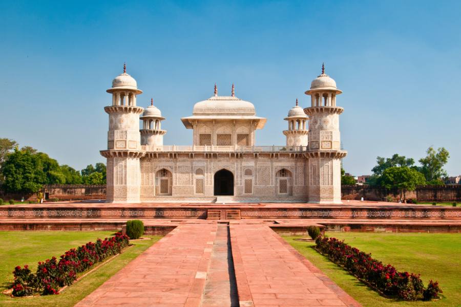 Taj Mahal Tour From Delhi By Premium Car