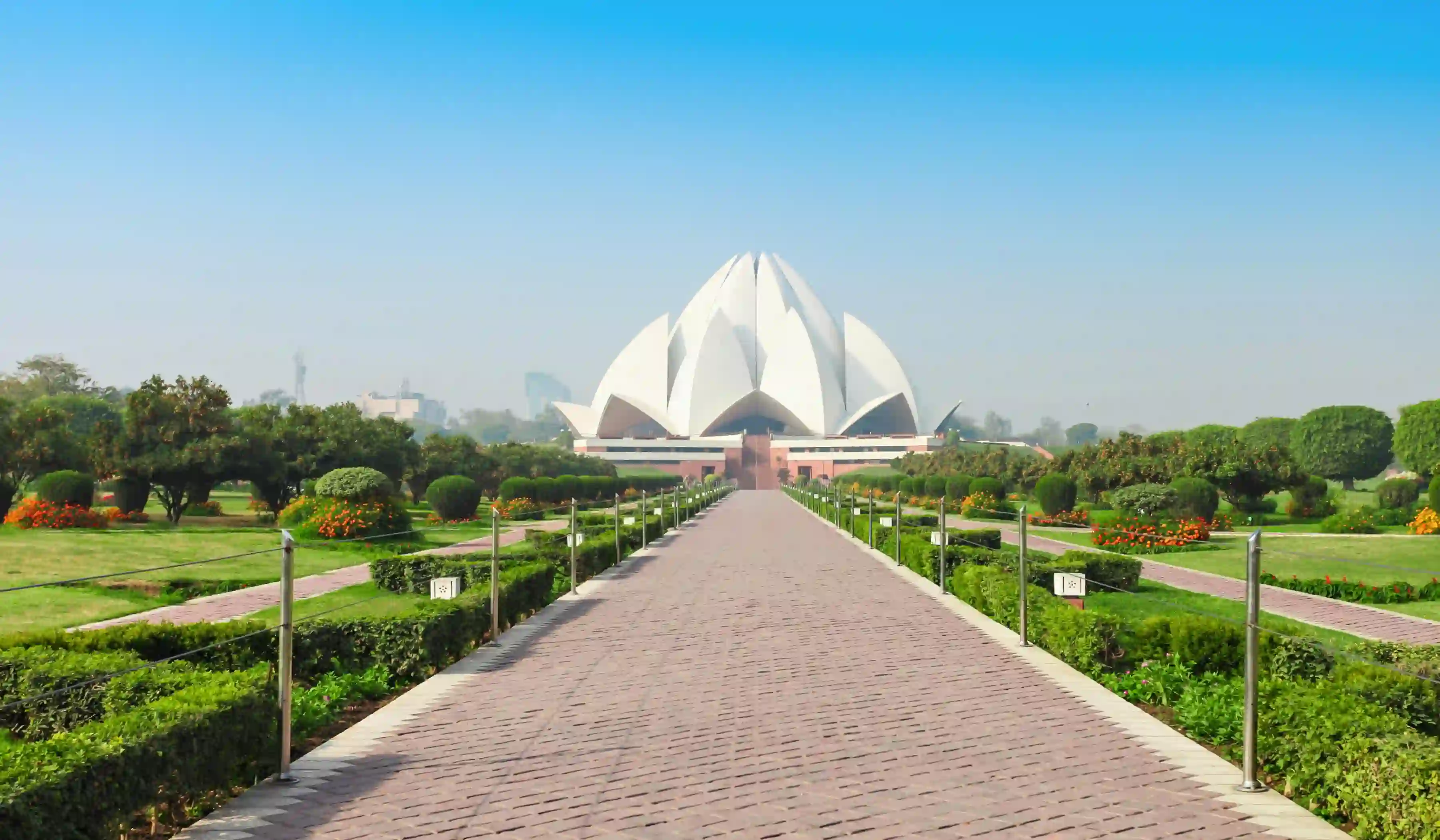 Tour of Delhi Temples & Spiritual Sites - 6 Hours